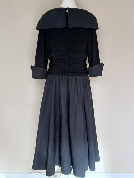 Eliza J Elegant Ruched Cocktail Swing Dress Size 16 - Picture 4 of 10